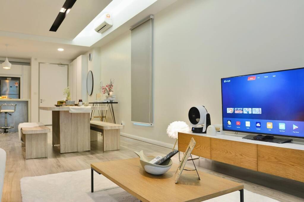 Apartment The Mirage /opposite Imago /kk Center *