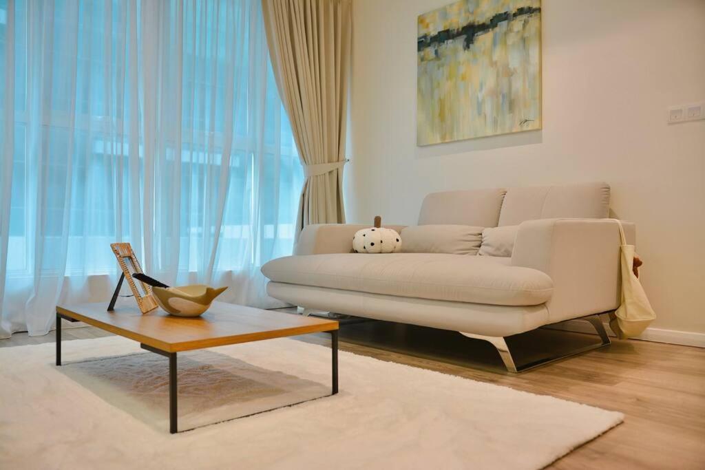 Apartment The Mirage /opposite Imago /kk Center